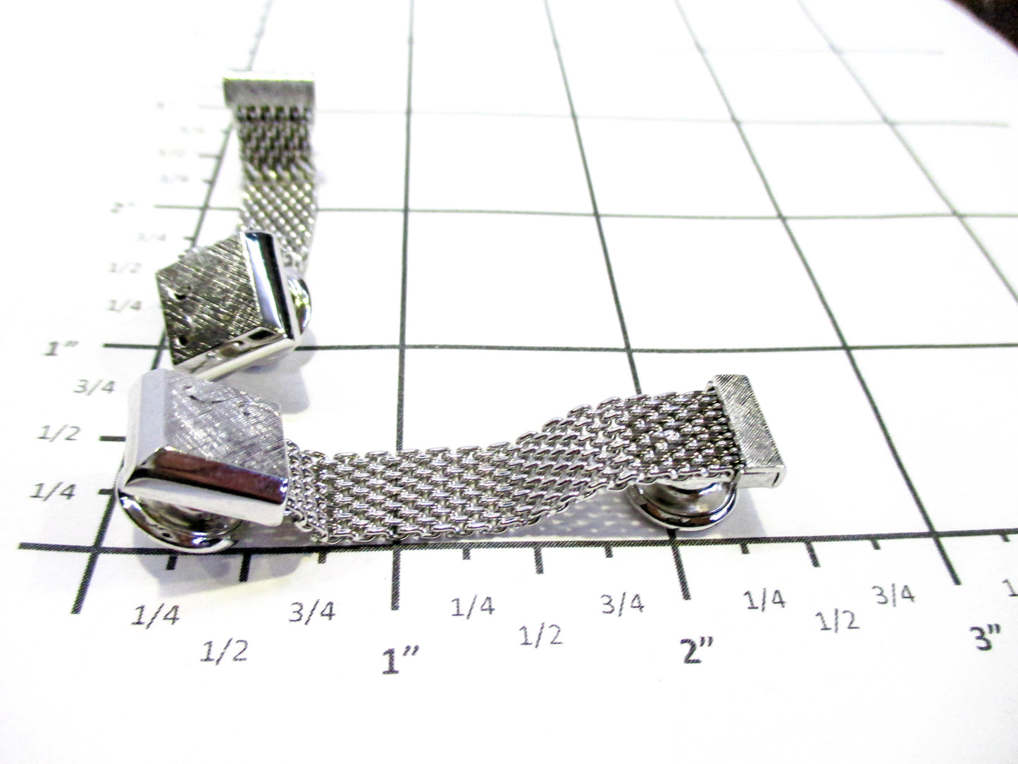Silver Mesh Cufflinks - Subtle Wraparound Snapper Set