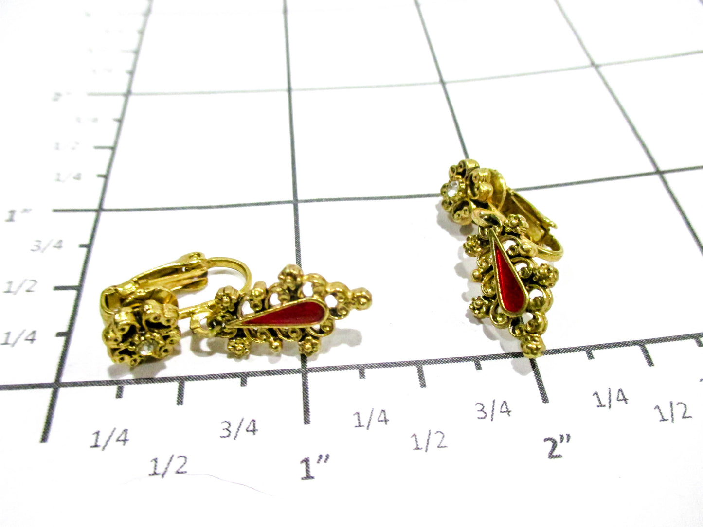 Vintage Gold Tone Dangle Drop Earrings - Beautiful Red Enamel Inlay