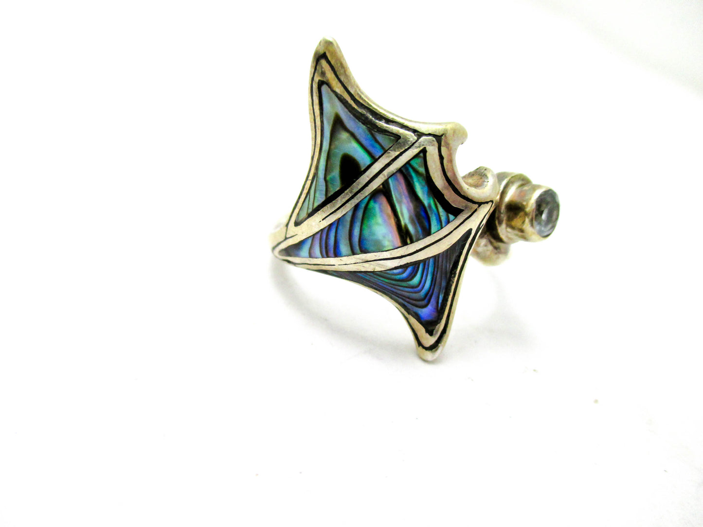 Manta Ray Sterling Silver - Rainbow Abalone Ring Size 9