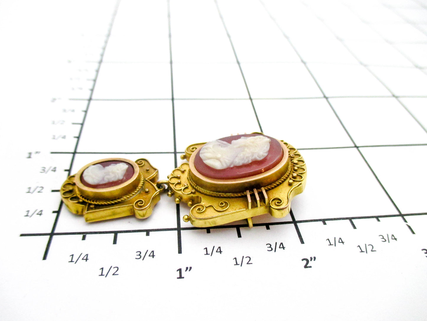 Victorian Cameo Brooch Pendant - 10K Gold