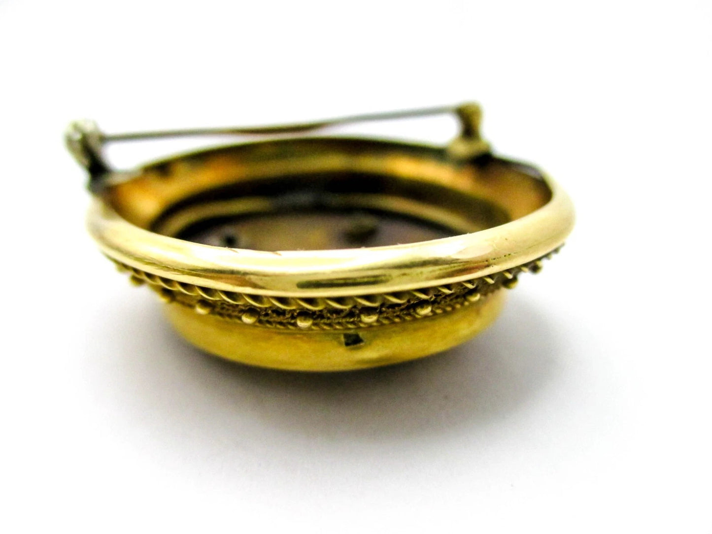 Etruscan Revival Laurel Leaf Trophy Brooch