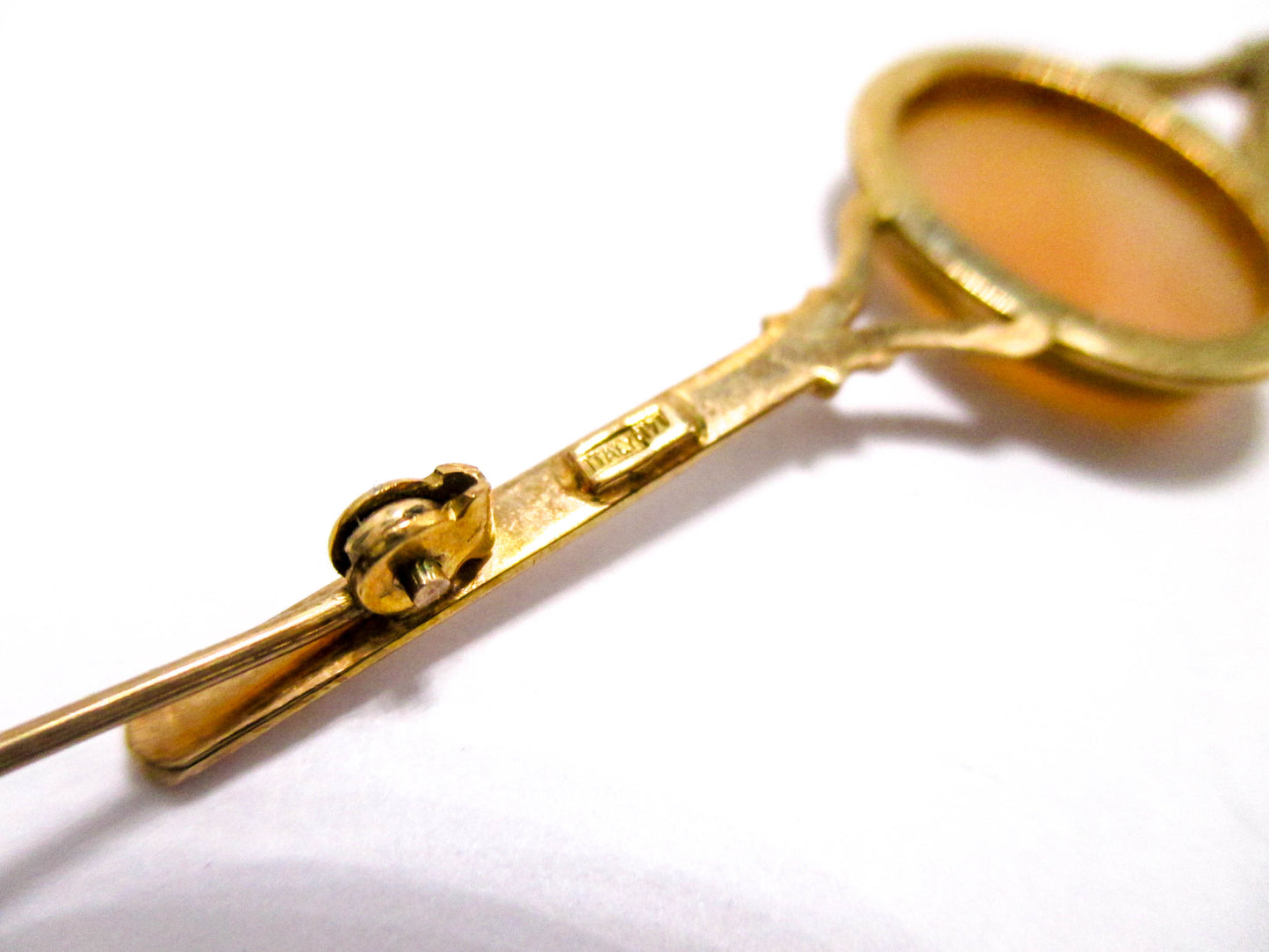 14K Cameo Bar Brooch Pin