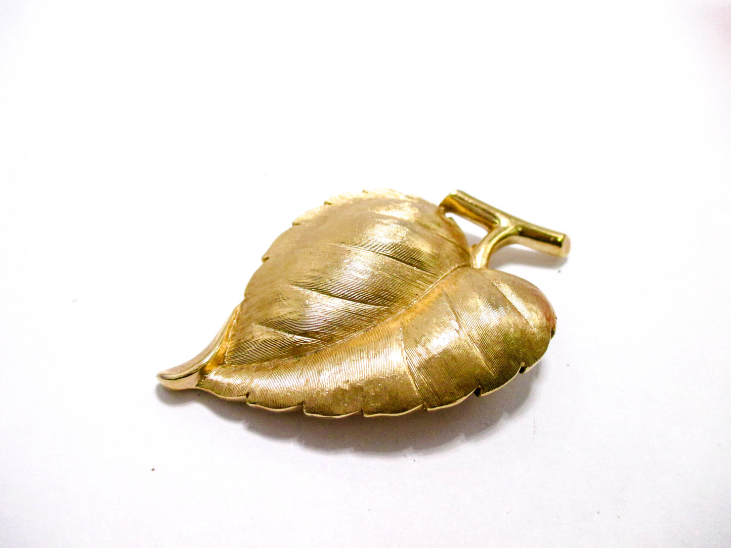 Vintage Gold Tone Leaf Pin Brooch - Large 2 inches