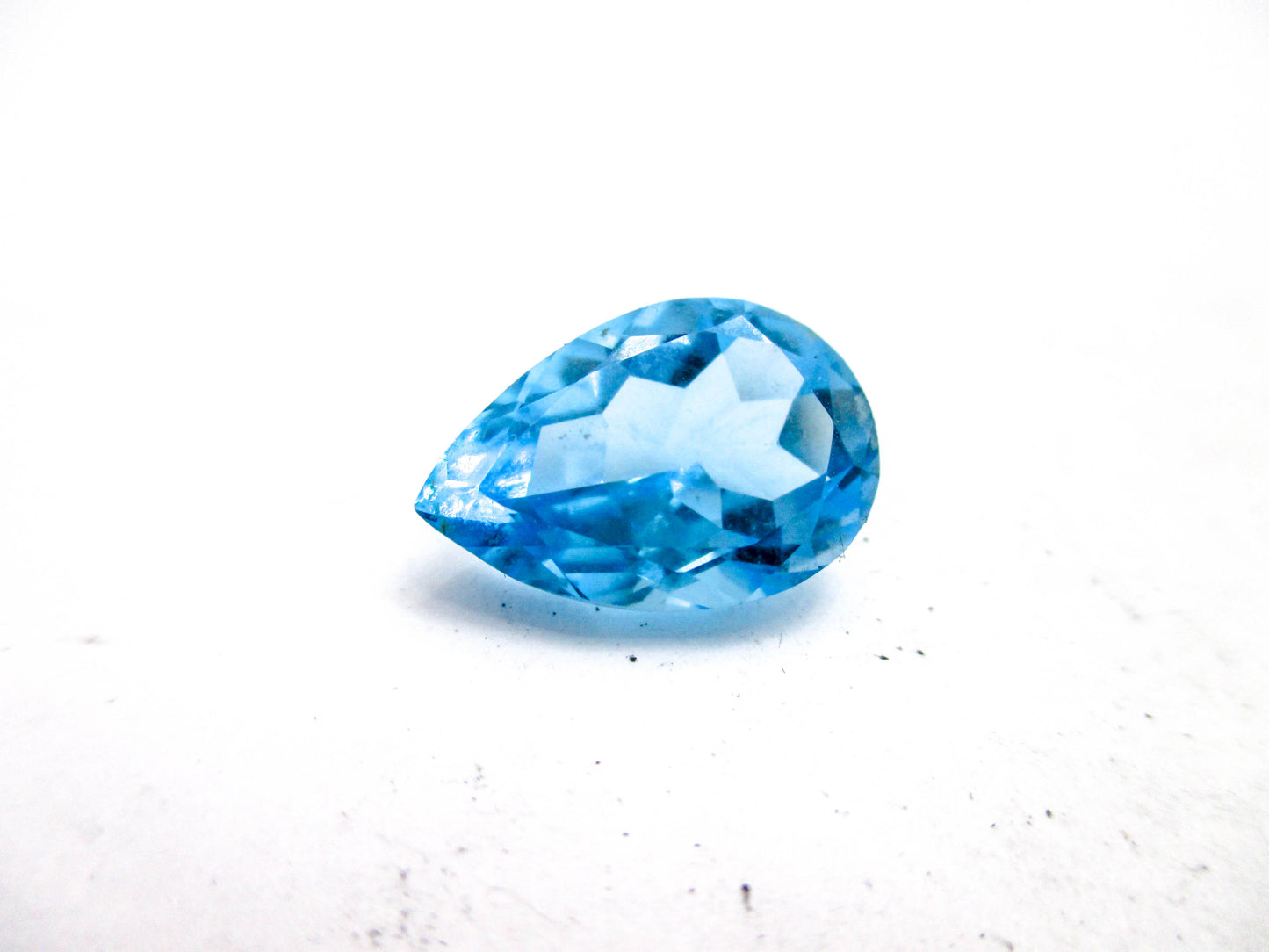 Loose Gemstone - Topaz on the Presidium II Gems Tester