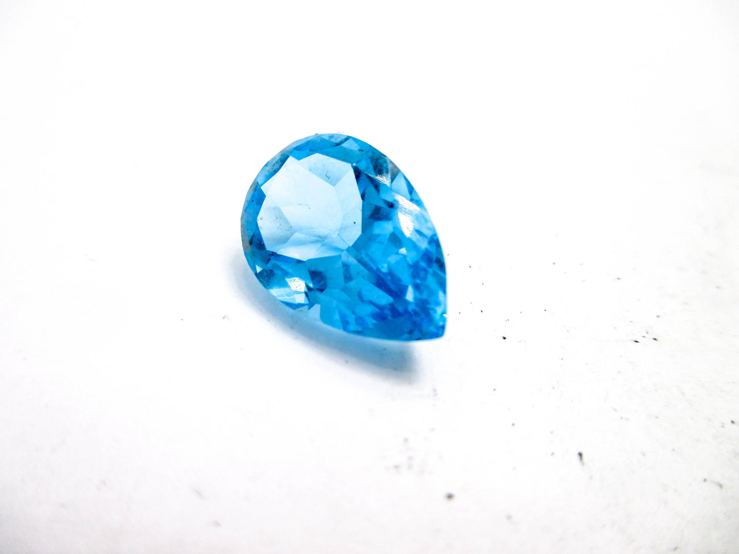 Loose Gemstone - Topaz on the Presidium II Gems Tester