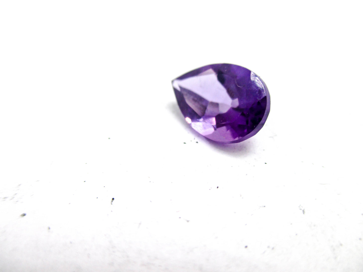Loose Gemstone - Amethyst on the Presidium II Gems Tester
