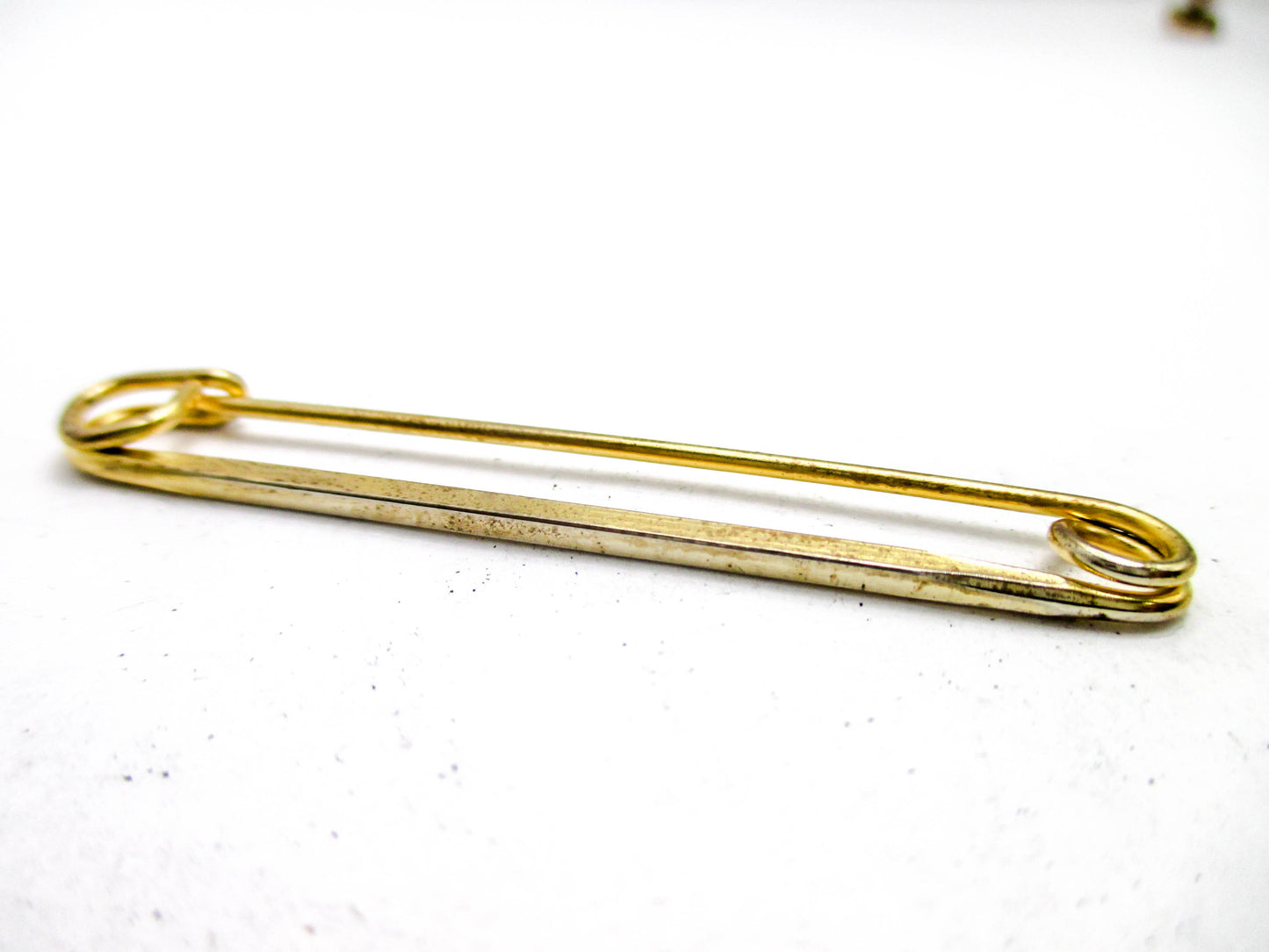 Vintage Collar Bar - Gold Tone Safety Pin Style