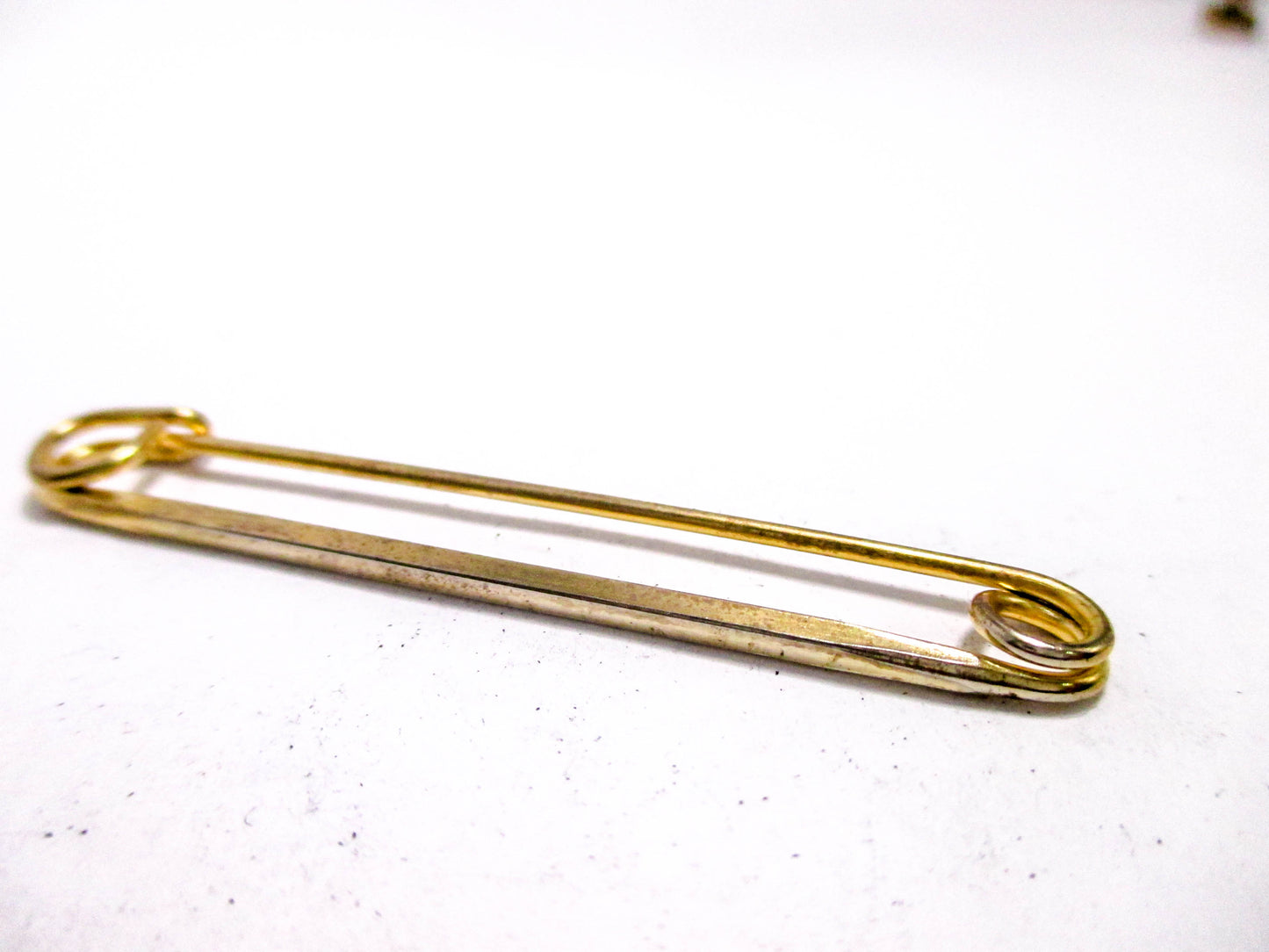 Vintage Collar Bar - Gold Tone Safety Pin Style