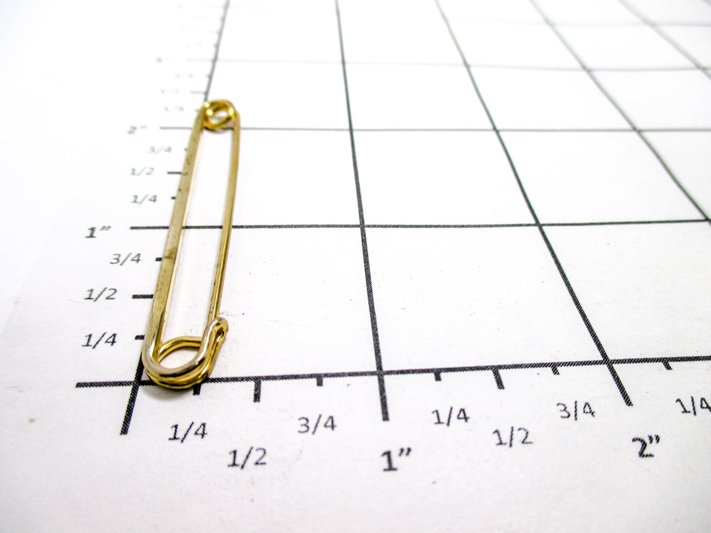 Vintage Collar Bar - Gold Tone Safety Pin Style
