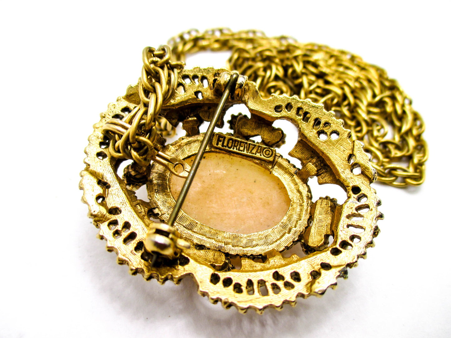 FLORENZA Cameo Brooch Pendant Necklace