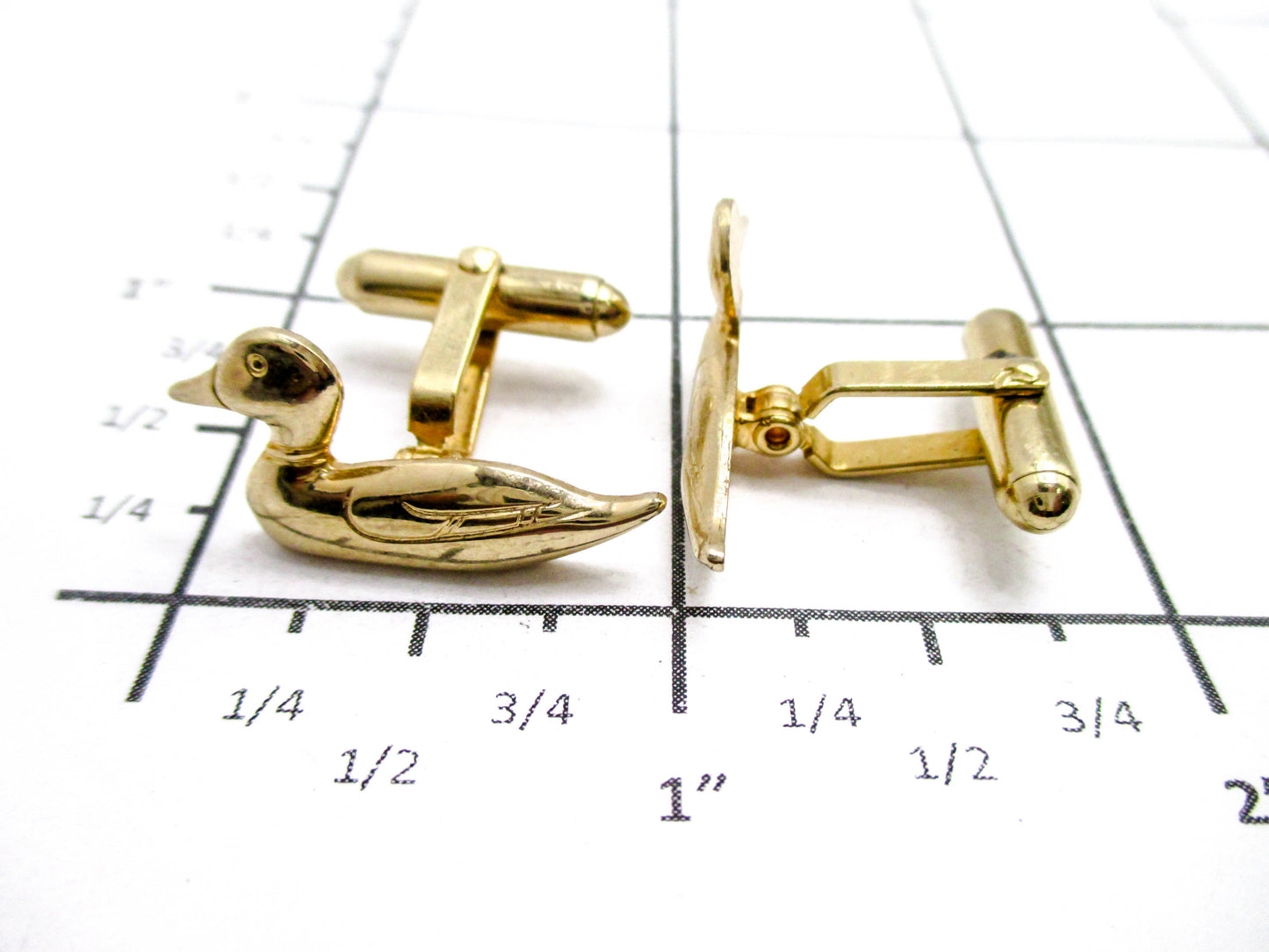 Vintage Swivel Duck Cufflinks - Mid 20th Century Jewelry for Hunters
