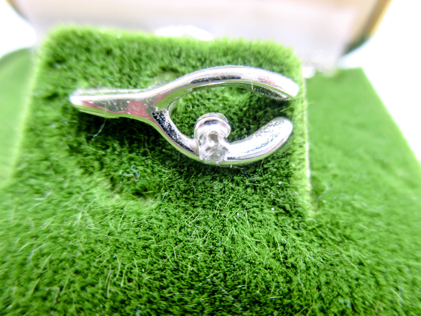 Sterling Wishbone - Diamond Chip Lapel Pin
