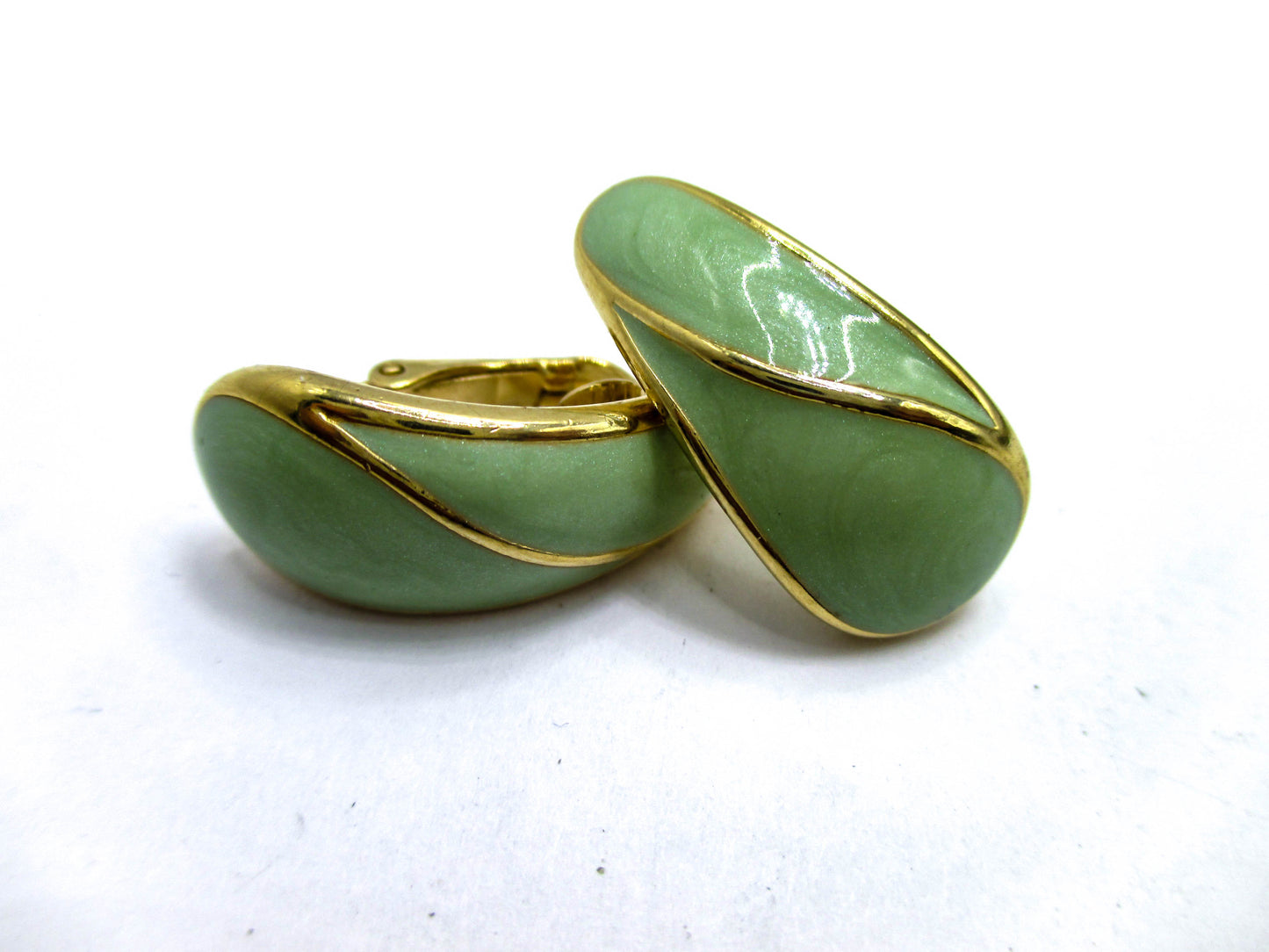 1980s Trifari Ear Clips - Clip-on Earrings by Late Century Trifari