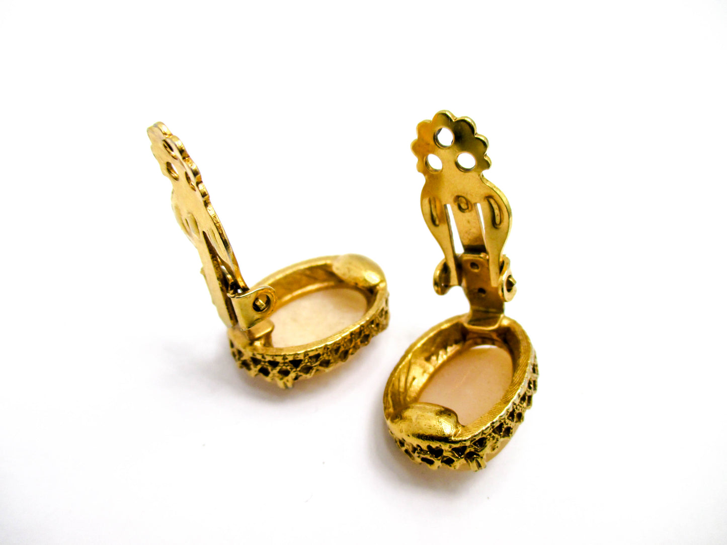 Carved Shell Cameo Clip Earrings