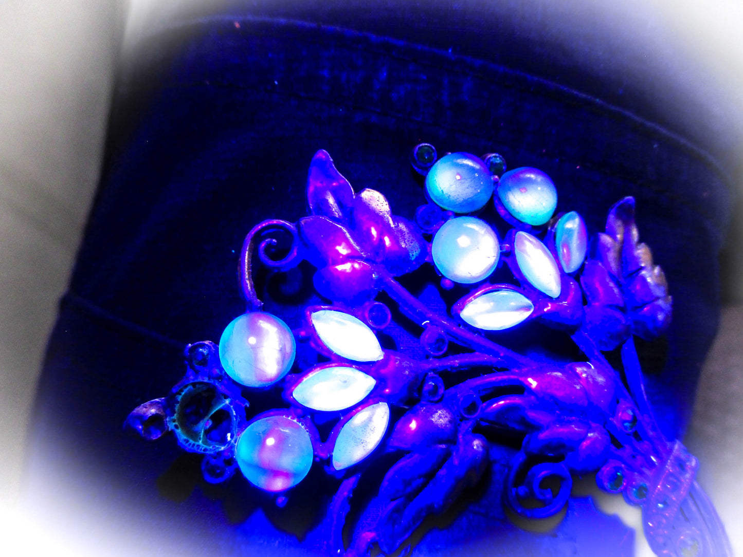 Moonglow Lucite Floral Brooch