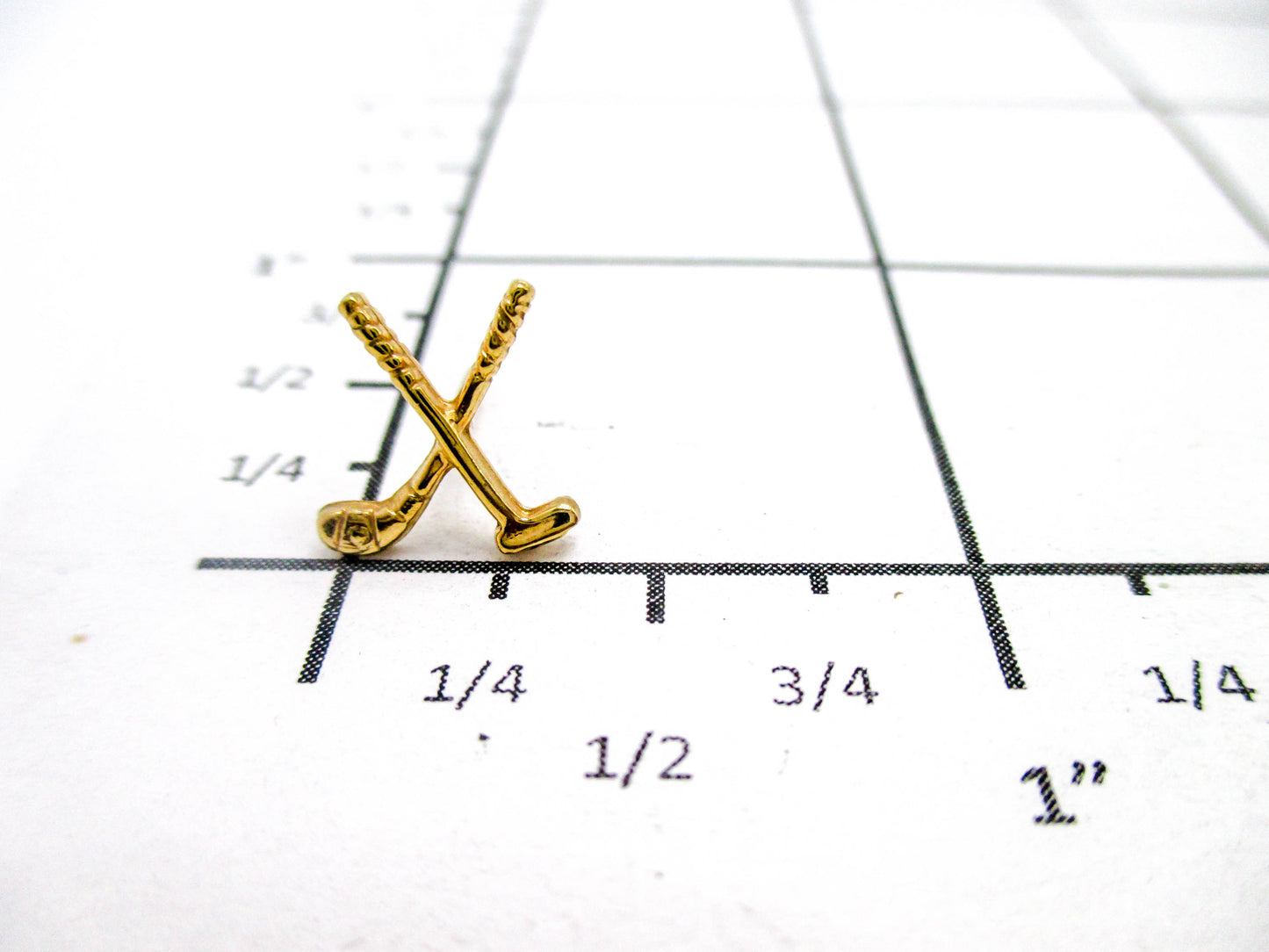 Crossed Golf Clubs Tie Tack Lapel Pin - Putter and Driver