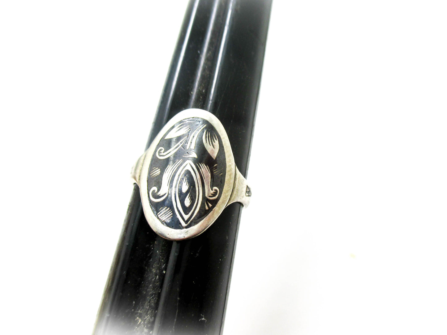 Kubachi Niello Silver Ring Size 8 1/4