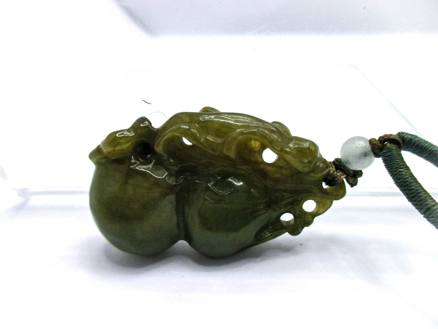 Green Jade Carved Gourd Pendant Necklace